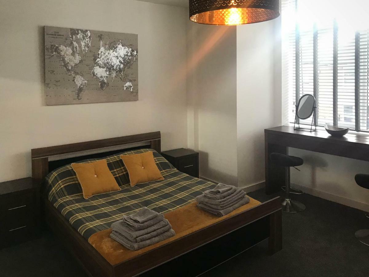 Luxury 1 Bed Apartment In City Centre With Parking Chester Exterior photo